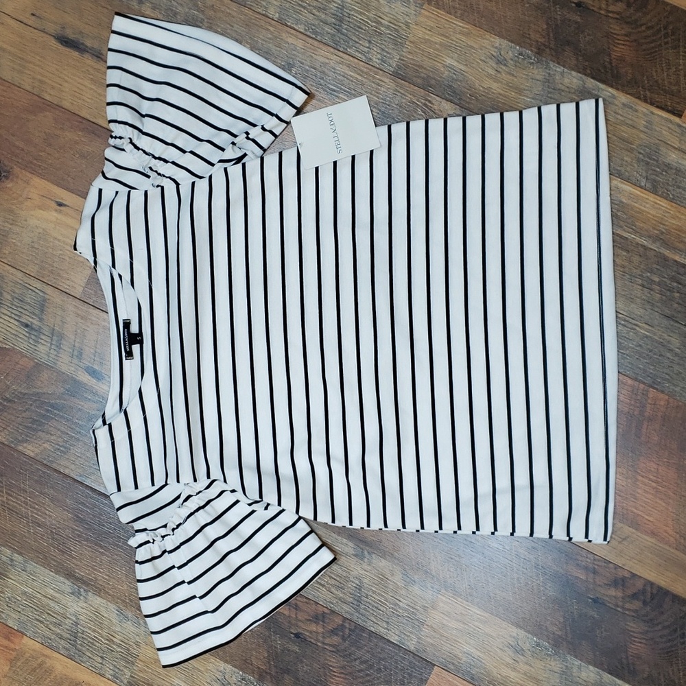 Stella & Dot Maya White and Black Striped Ruffle Short Sleeve Top, Size Small